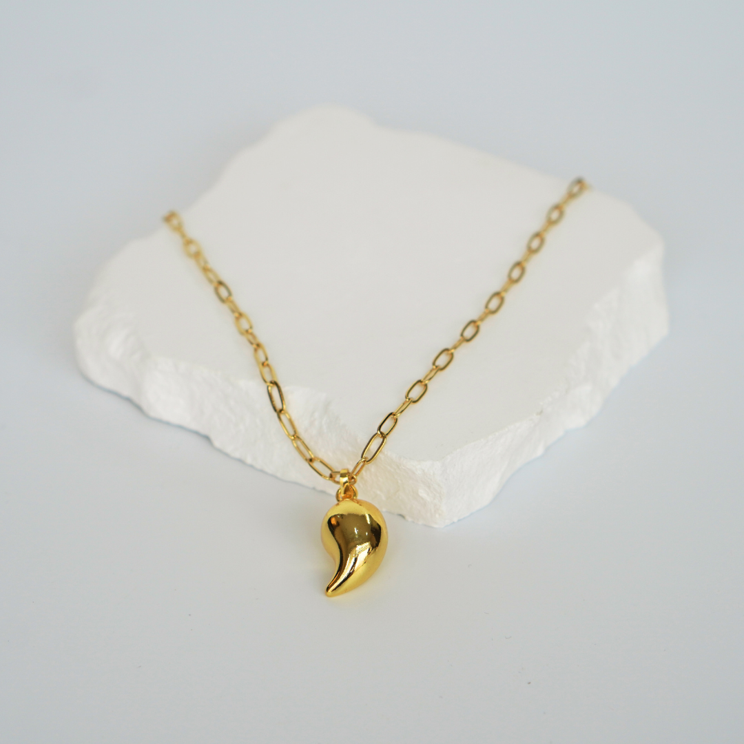 The Teardrop Necklace