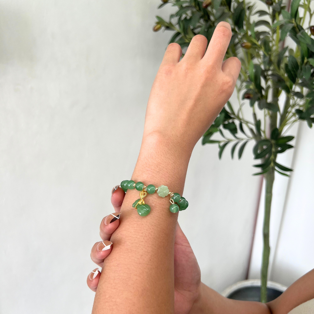 Chinese Jade Charm Bracelet (Money bag & Clover Leaf)