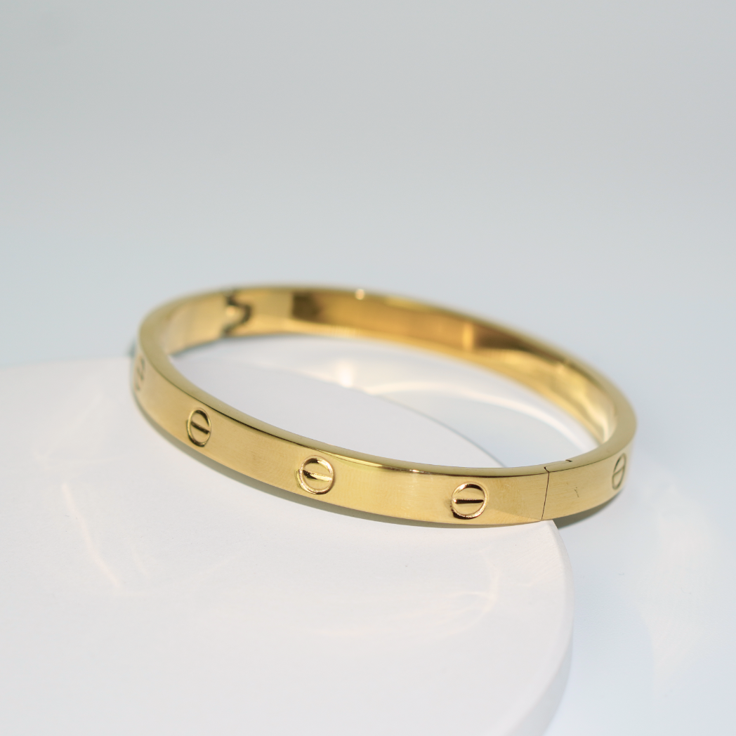 Amalthea Bangle