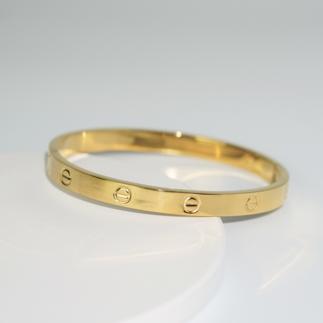 Amalthea Bangle