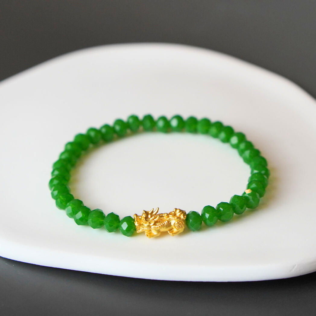 Modern - Neat - Minimalist Pi Yao Bracelet (Crystal Green)