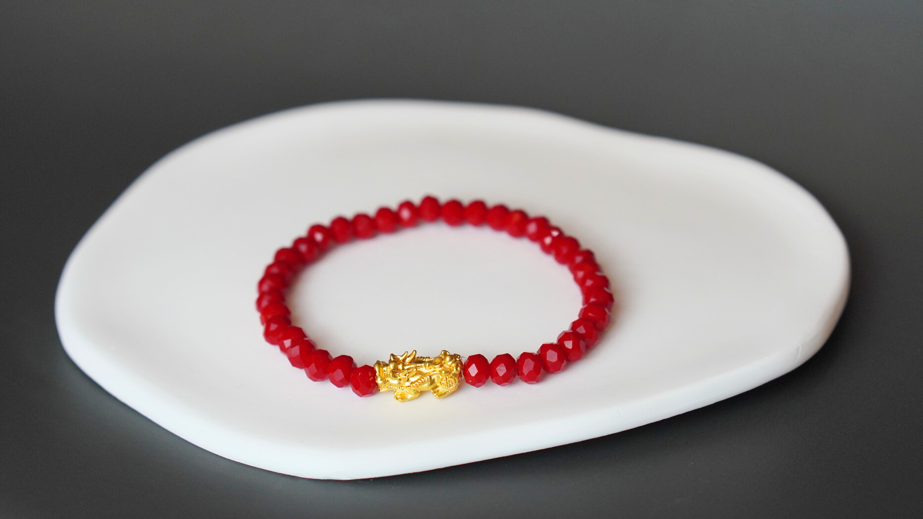 Modern - Neat - Minimalist Pi Yao Bracelet (Crystal Red)