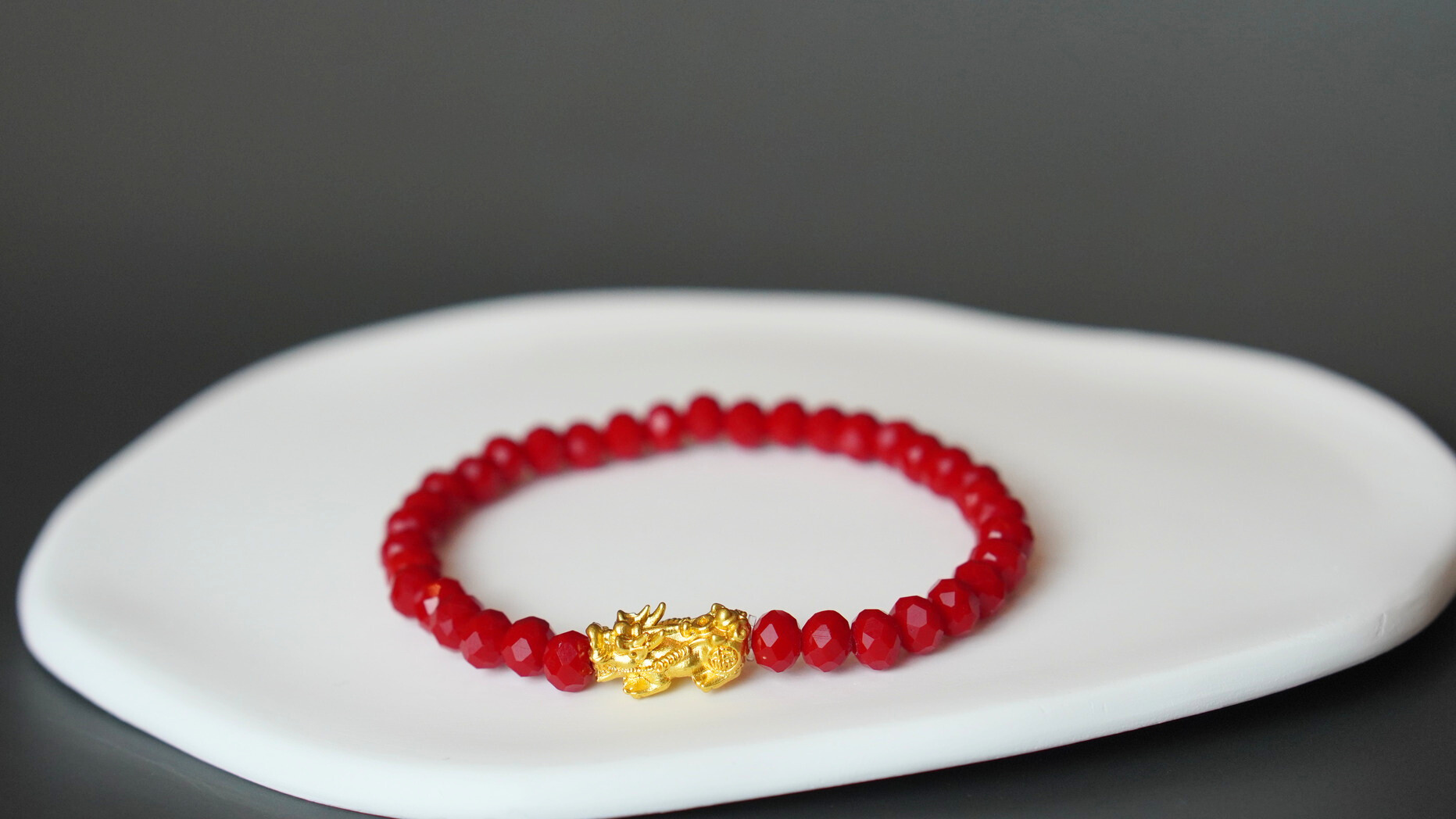 Modern - Neat - Minimalist Pi Yao Bracelet (Crystal Red)