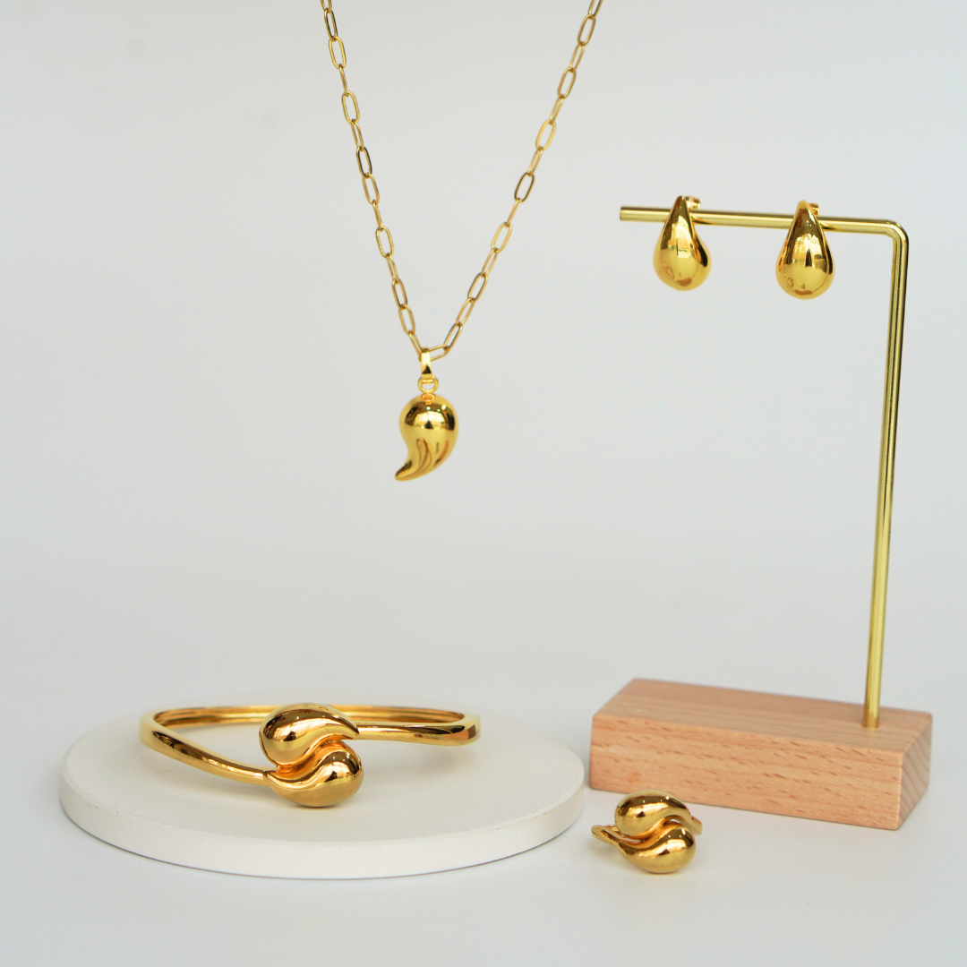 The Teardrop Gold Set